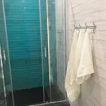 Апартаменти Santorini *